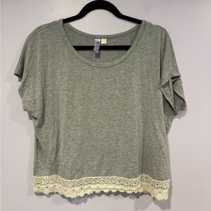 Alya Grey‎ soft shirt with lace trim on the bottom